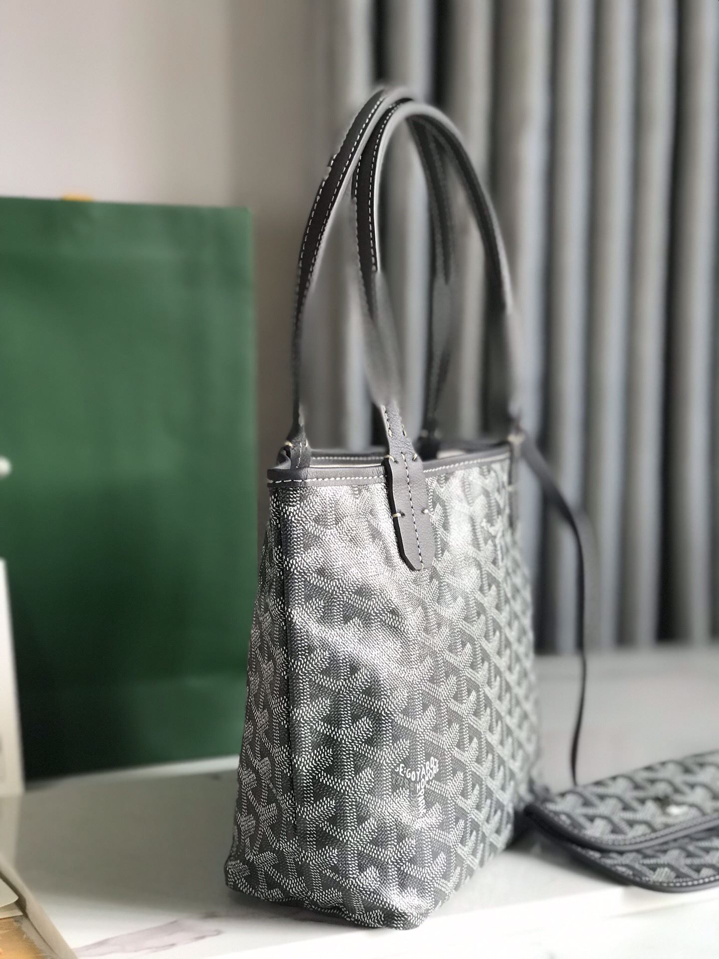 Goyard Shopping Bags